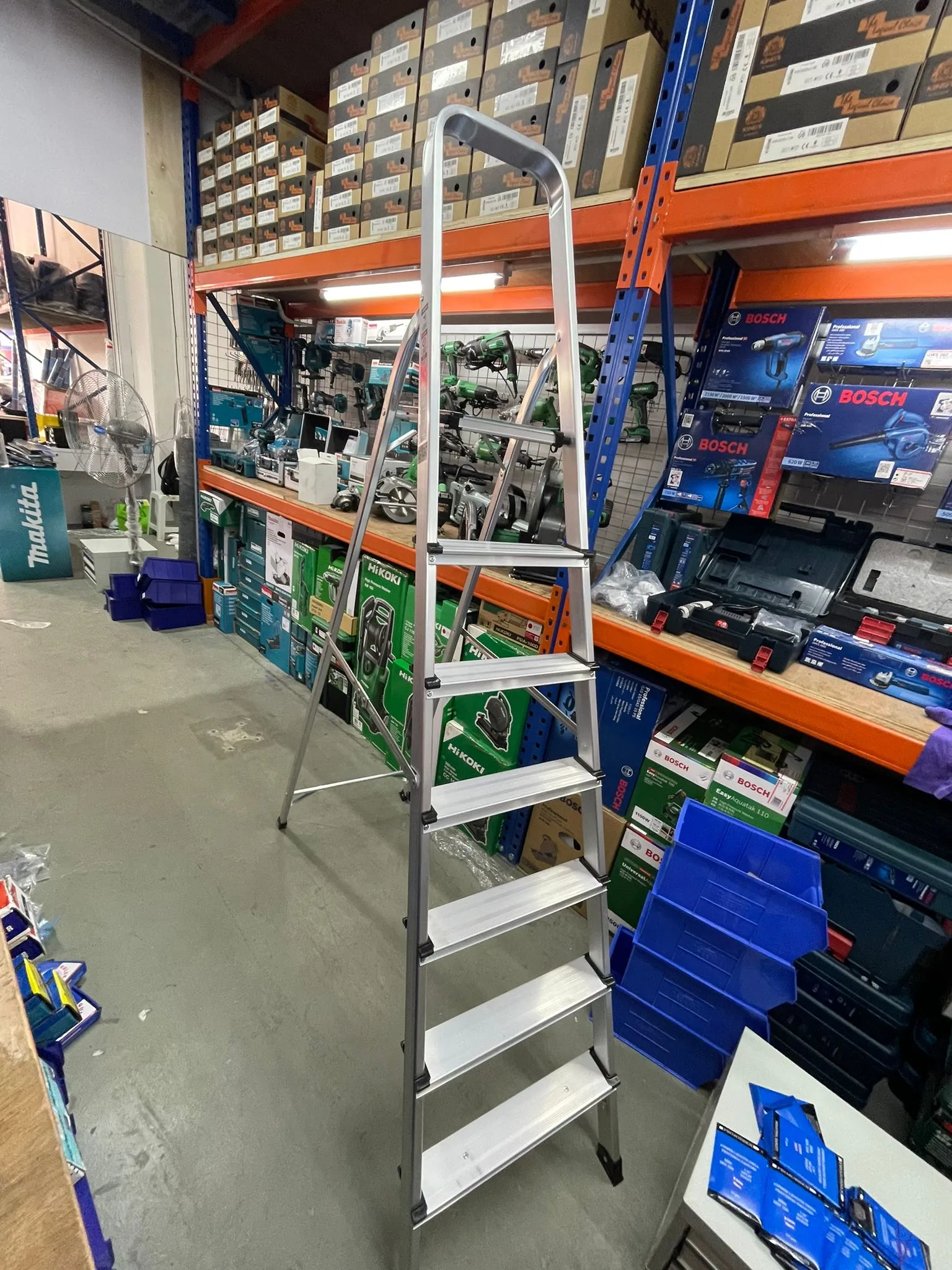 XG Aluminium Household Family Ladder, Sizes : 3 steps - 8 steps  | Model : L-XG102A